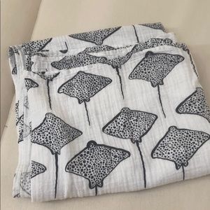 lewis stingray swaddle